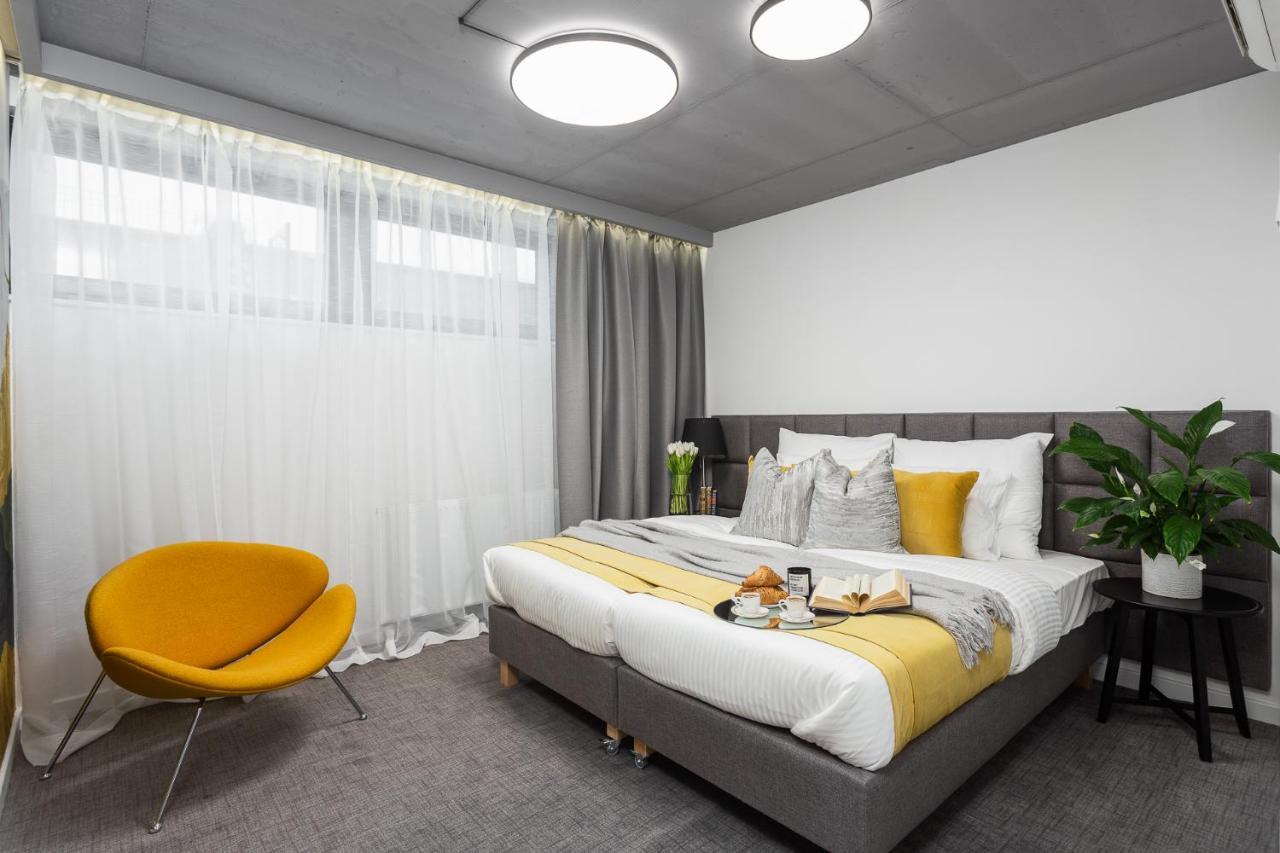 Family Center Apartments Krakau Buitenkant foto